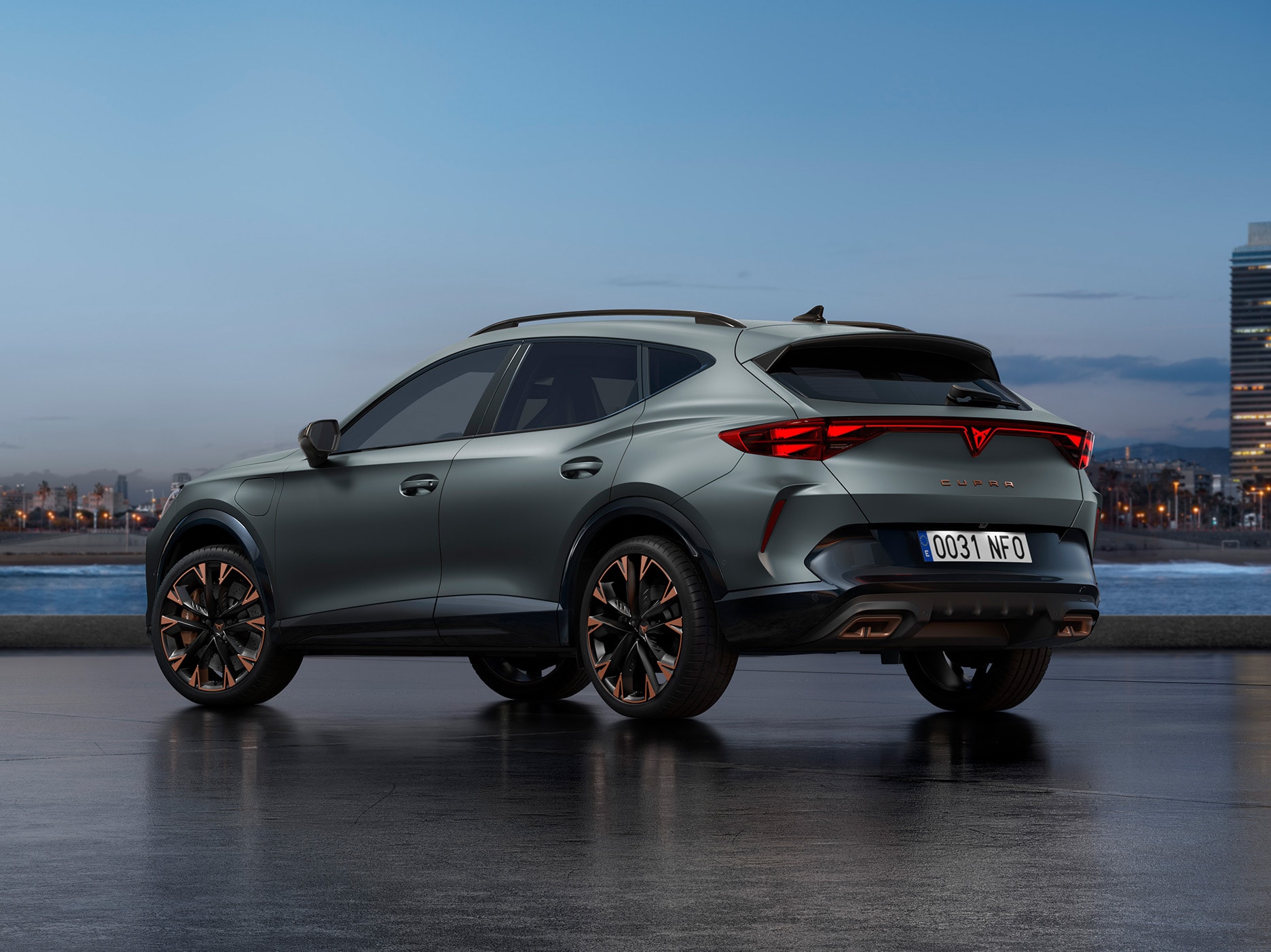 new-cupra-formentor-suv-coupe-petrol-blue-matte-colour